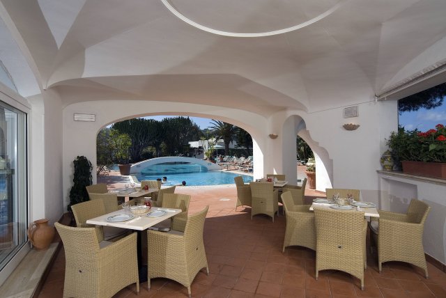 Offerta Benessere Forio Giugno Lastminute Hotel Villa Teresa Piscine Terme Vacanza Spiaggia Tre Stelle